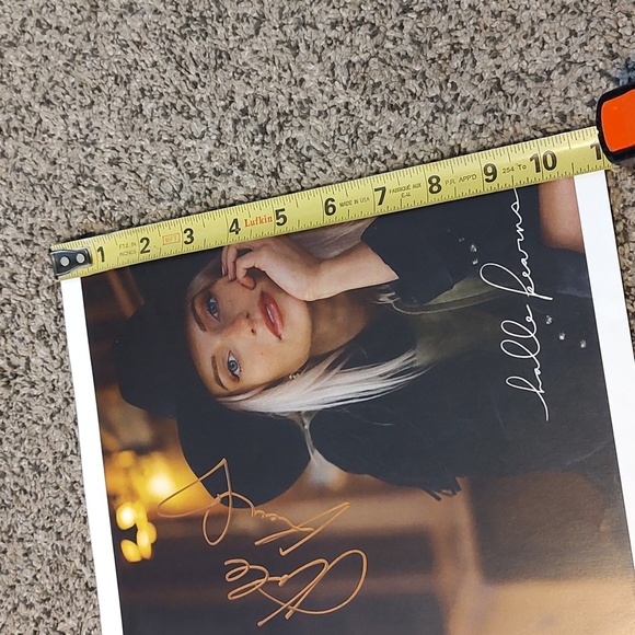 Halle Kearns Hand Signed Autograph Photo - Picture 4 of 4